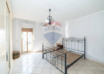 Camera / camera da letto - Quadrilocale Via Teatro Massimo
 
35, Catania - foto 17