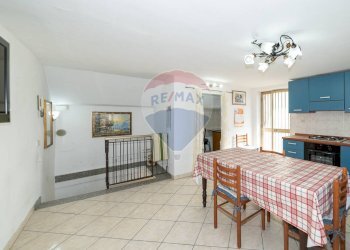 Sala da pranzo - Quadrilocale Via Teatro Massimo
 
35, Catania - foto 25