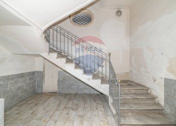 Scale - Quadrilocale Via Teatro Massimo
 
35, Catania - foto 33