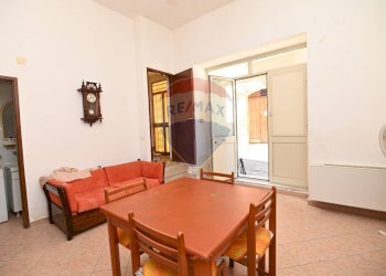 Sala da pranzo - Casa indipendente Via Varsallona
 
21, Caltagirone - foto 12