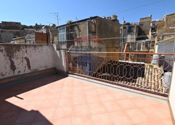 Terrazza - Casa indipendente Via Varsallona
 
21, Caltagirone - foto 28
