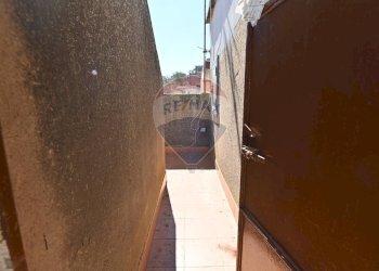 Hall / corridoio - Casa indipendente Via Varsallona
 
21, Caltagirone - foto 35