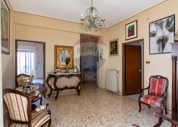 Soggiorno - Apartment Via Sebastiano Scamporlino
 
5, Francofonte - photo 6