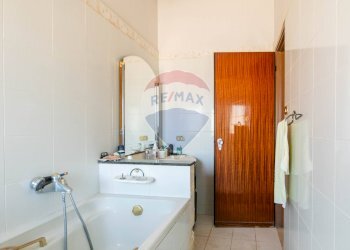 Bagno - Apartment Via Sebastiano Scamporlino
 
5, Francofonte - photo 24