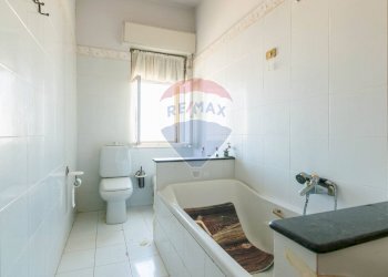 Bagno - Apartment Via Sebastiano Scamporlino
 
5, Francofonte - photo 25