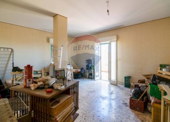 Soggiorno - Apartment Via Sebastiano Scamporlino
 
5, Francofonte - photo 32