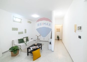 Soggiorno - Quadrilocale Via Pietro Novelli
 
51, Catania - foto 7