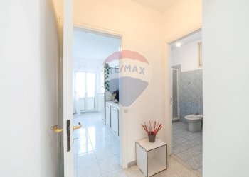 Hall / corridoio - Quadrilocale Via Pietro Novelli
 
51, Catania - foto 8