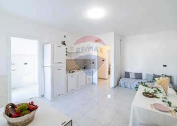 Sala da pranzo - Quadrilocale Via Pietro Novelli
 
51, Catania - foto 14