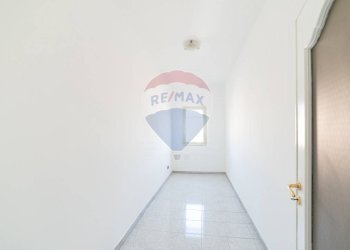 Stanza vuota - Quadrilocale Via Pietro Novelli
 
51, Catania - foto 16