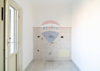 Stanza vuota - Quadrilocale Via Pietro Novelli
 
51, Catania - foto 18