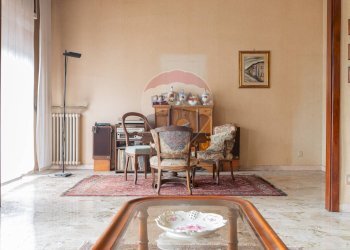 Sala da pranzo - Appartamento Via XX Settembre
 
14, Figline e Incisa Valdarno - foto 4