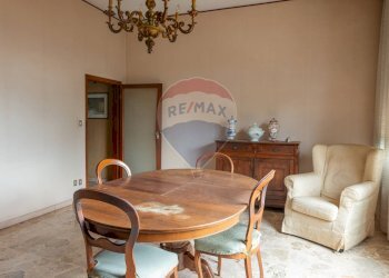 Sala da pranzo - Appartamento Via XX Settembre
 
14, Figline e Incisa Valdarno - foto 14