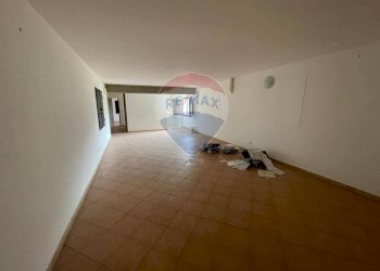 Stanza vuota - Capannone Via: Luigi Capuana, Camporotondo Etneo - foto 13