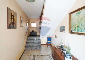 Scala d\'accesso appartamento - Casa semi indipendente Valbrembo - foto 9