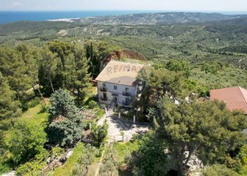 vista dall\'alto - Casa semi indipendente Via Bucci
 
SNC, Vico del Gargano - foto 7