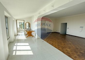 secondo appartamento - Casa semi indipendente Via Bucci
 
SNC, Vico del Gargano - foto 26