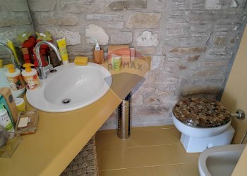 Bagno - Appartamento piazza san moderanno
 
1, Berceto - foto 16