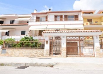 Foto 2 - Villa a Schiera VIA CUCCA
 
46, Nuoro - foto 2