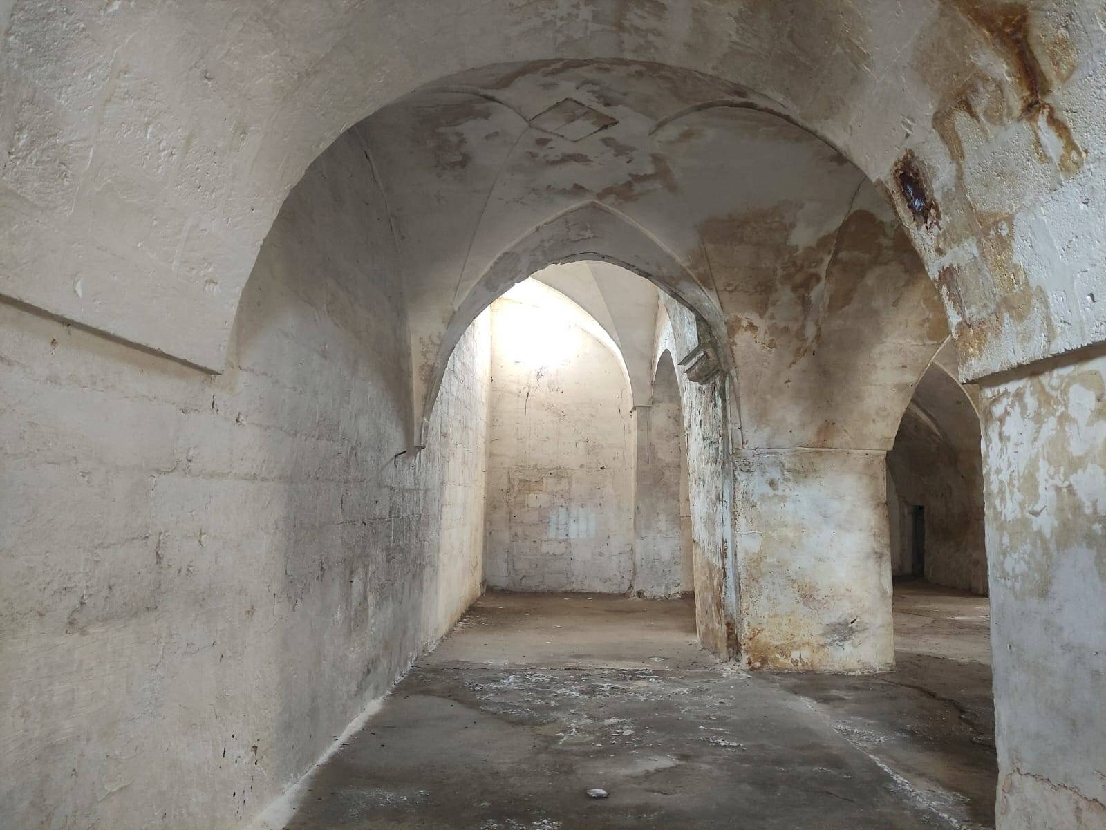 Foto 3 - Warehouse Via Immacolata
 
32, Sava - photo 3