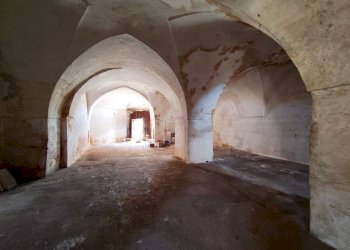 Foto 12 - Magazzino Via Immacolata
 
32, Sava - foto 12