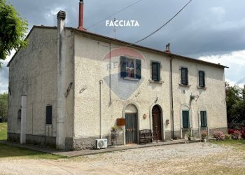 FACCIATA - Rustico VIA DI SASSOSCRITTO
 
SNC, Roccastrada - foto 4