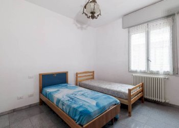 Camera da letto - Three-room apartment via 25 Aprile, 245, Soliera - photo 15