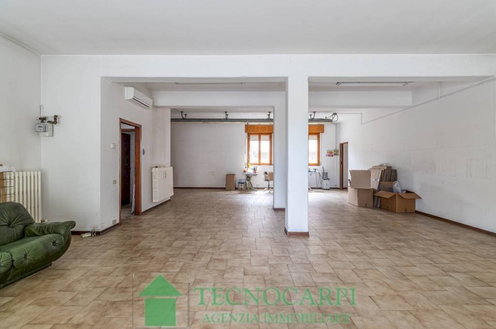 Interno non residenziale - Negozio via Genova, Carpi - foto 1