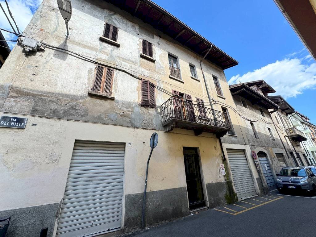 Facciata - Stabile - Palazzo via dei Mille, Borgomanero - foto 2