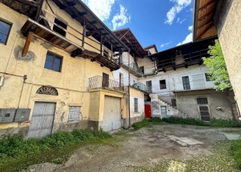Cortile interno - Stabile - Palazzo via dei Mille, Borgomanero - foto 4
