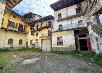 Cortile interno - Stabile - Palazzo via dei Mille, Borgomanero - foto 7