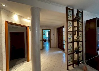 Ingresso - Villa via Alessandro Volta, 3, Somma Lombardo - foto 4