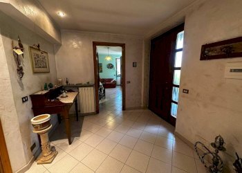 Disimpegno - Villa via Alessandro Volta, 3, Somma Lombardo - foto 8