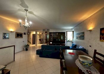 Salone - Villa via Alessandro Volta, 3, Somma Lombardo - foto 13