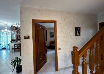 Disimpegno - Villa via Alessandro Volta, 3, Somma Lombardo - foto 14