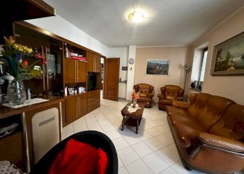 Salone - Villa via Alessandro Volta, 3, Somma Lombardo - foto 15