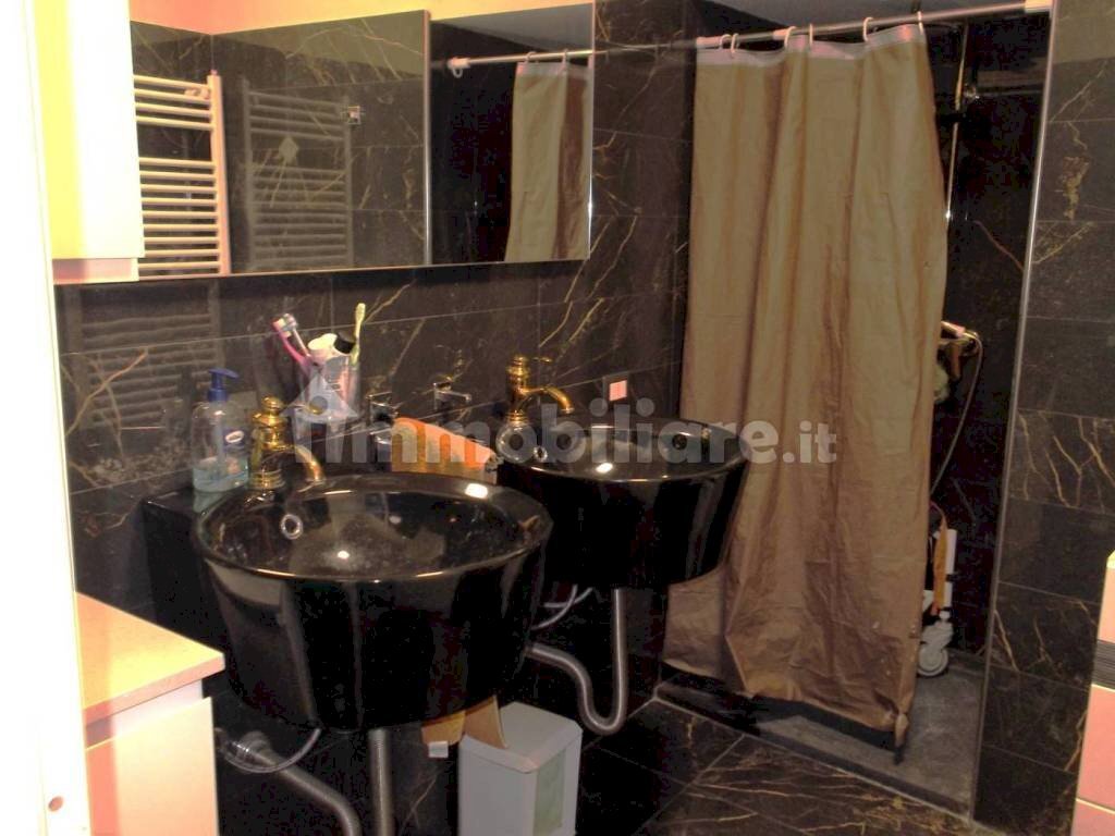 Bagno - Quadrilocale via Govone Rosa, Mondovì - foto 3