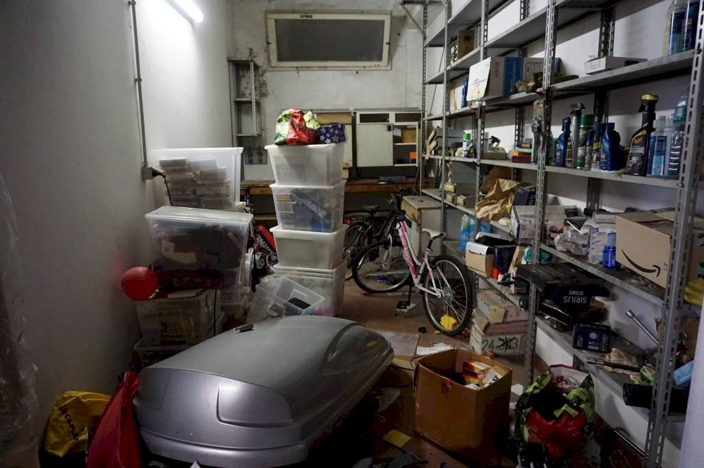 Dettagli - Box corso Ferdinando Magellano, 90r, Genova (zona Sampierdarena) - foto 3