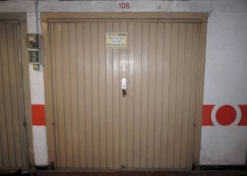 Interno palazzo - Box corso Ferdinando Magellano, 90r, Genova (zona Sampierdarena) - foto 2