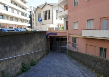 Facciata - Box corso Ferdinando Magellano, 90r, Genova (zona Sampierdarena) - foto 11