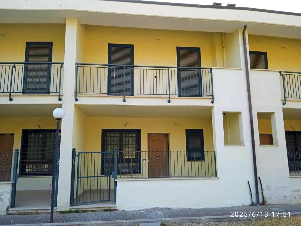 Facciata - Four-room apartment Montelibretti - photo 1