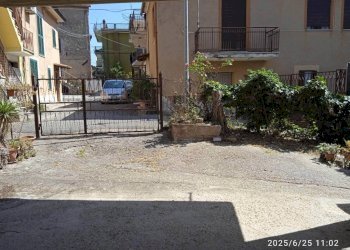 Cortile interno - Casa indipendente via Tinello, 15, Montelibretti - foto 25