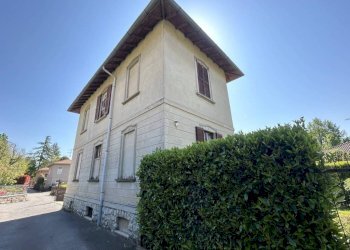 Facciata - Villa via Pontida, 11, Varese - foto 2
