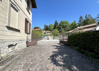 Facciata - Villa via Pontida, 11, Varese - foto 3