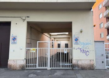 image0 - Box via Gianfrancesco Re, 35, Torino - foto 2