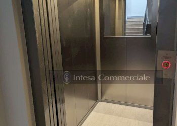 ASCENSORE - Three-room apartment Roncadelle - photo 16