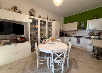 Cucina - Quadrilocale via delle Ginestre, Varazze - foto 4