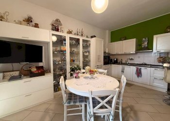 Cucina - Quadrilocale via delle Ginestre, Varazze - foto 6