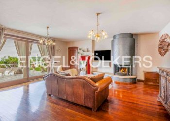 Salone - Villa via Beppe Fenoglio, Mango - foto 4