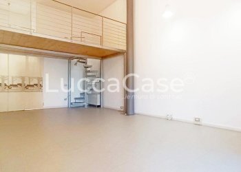 Office Lucca (neighborhood San Concordio Contrada) - photo 2